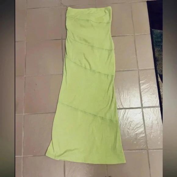 VIBRANT GREEN SEE YOU MONDAY STRAPLESS RIBBED MIDI DRESS SIZE LARGE - Picture 13 of 13